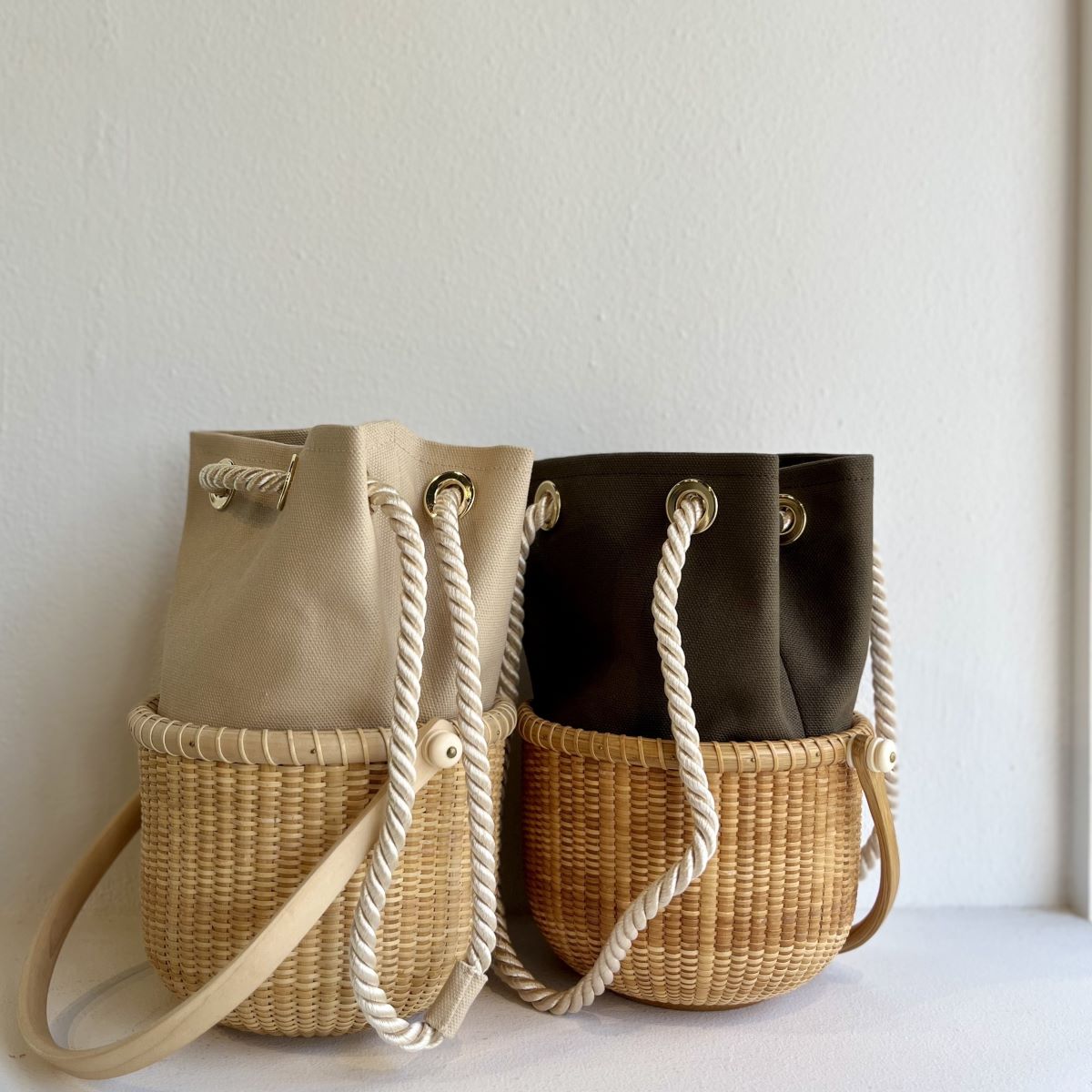 6"Round Diddy Bag;